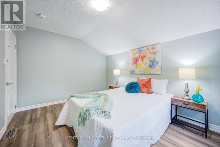 11 BURGBY AVENUE, Brampton (Northwood Park), Ontario, L6X2G7