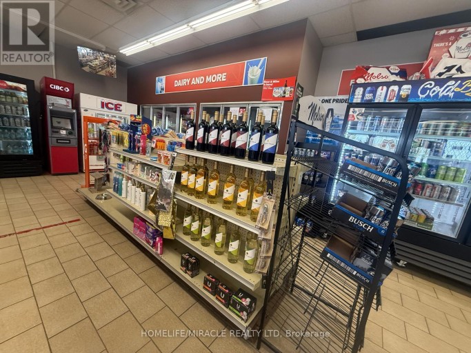 455 GRAND AVENUE E, Chatham-Kent (Chatham), Ontario, N7L1X4
