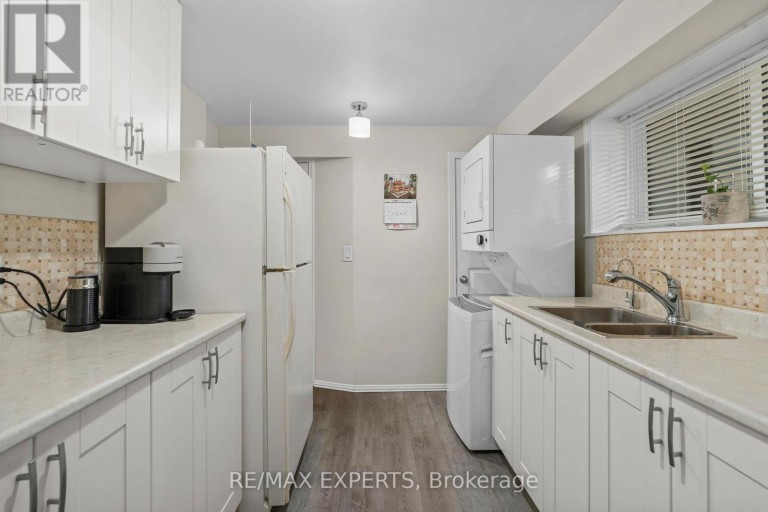 BSMT - 423A VALERMO DRIVE, Toronto (Alderwood), Ontario, M8W2L8