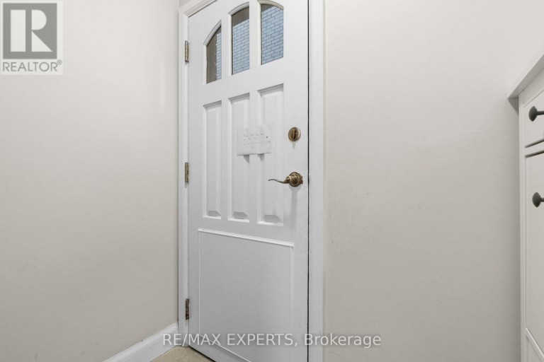BSMT - 423A VALERMO DRIVE, Toronto (Alderwood), Ontario, M8W2L8