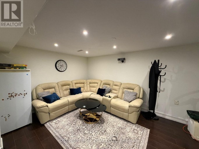 3346 CHOKECHERRY CRESCENT, Mississauga (Erin Mills), Ontario, L5L1A9