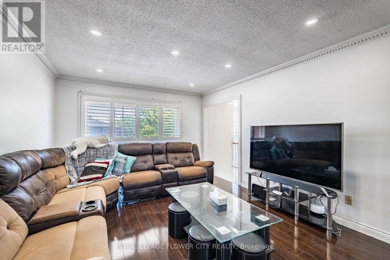 148 DOLORES ROAD, Toronto (Glenfield-Jane Heights), Ontario, M3L2K8