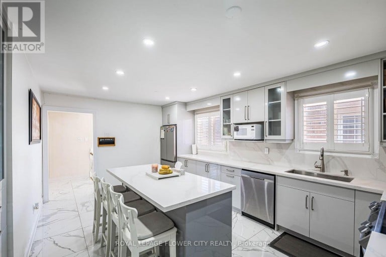 148 DOLORES ROAD, Toronto (Glenfield-Jane Heights), Ontario, M3L2K8