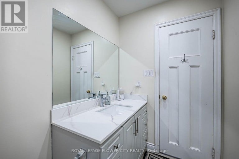 148 DOLORES ROAD, Toronto (Glenfield-Jane Heights), Ontario, M3L2K8
