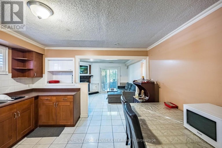 148 DOLORES ROAD, Toronto (Glenfield-Jane Heights), Ontario, M3L2K8