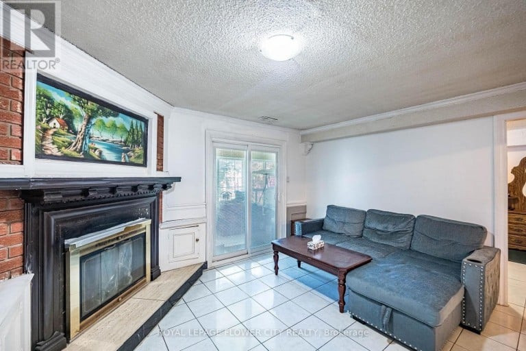 148 DOLORES ROAD, Toronto (Glenfield-Jane Heights), Ontario, M3L2K8
