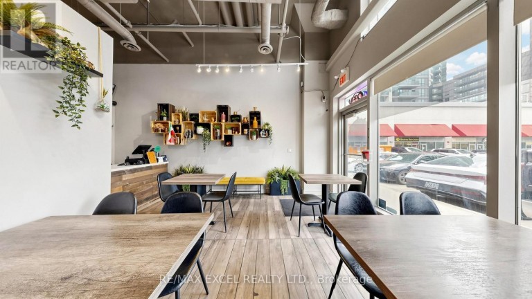 16 - 7181 YONGE STREET, Markham (Thornhill), Ontario, L3T0C7