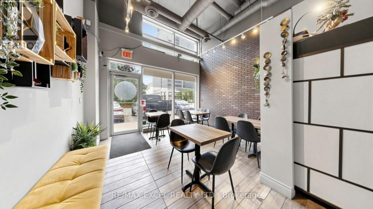 16 - 7181 YONGE STREET, Markham (Thornhill), Ontario, L3T0C7