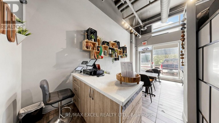 16 - 7181 YONGE STREET, Markham (Thornhill), Ontario, L3T0C7