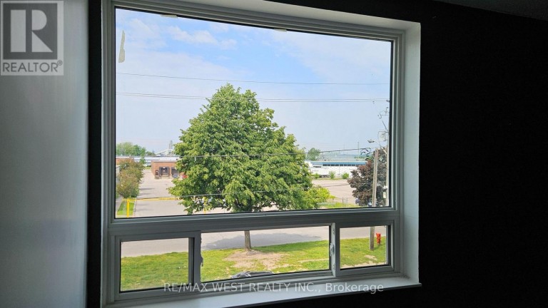 206 - 174 HARWOOD AVENUE, Ajax (South West), Ontario, L1S2H6