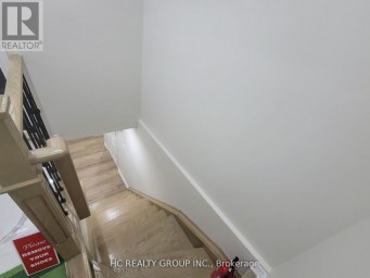 44 DOROTHY BRITTON DRIVE Markham (Middlefield) Ontario photo 2