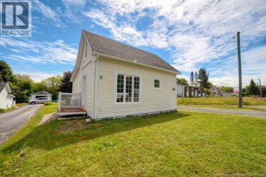 250 Raymond Bathurst New Brunswick photo 1