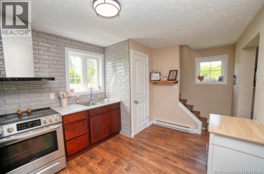 250 Raymond Bathurst New Brunswick photo 5