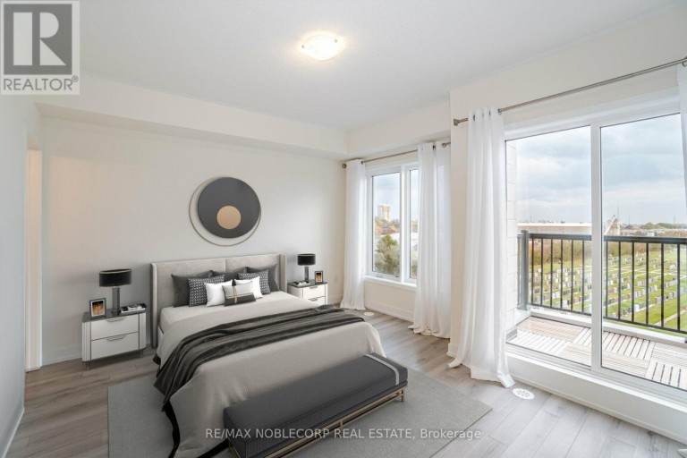 22 - 39 JOHN PERKINS BULL DRIVE, Toronto (Downsview-Roding-CFB), Ontario, M3K0C3