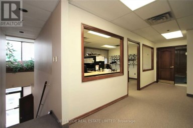 38 - 665 MILLWAY AVENUE Vaughan (Concord) Ontario photo 5
