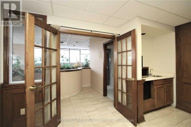 38 - 665 MILLWAY AVENUE Vaughan (Concord) Ontario photo 7