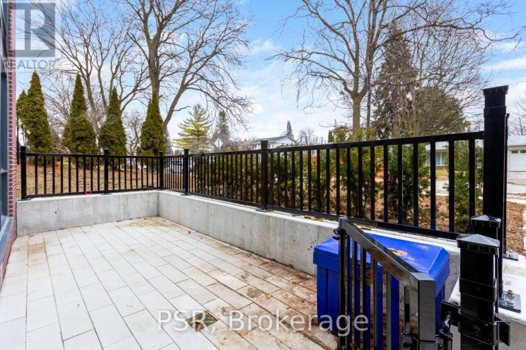 110 - 49 BROADFIELD DRIVE W, Toronto (Markland Wood), Ontario, M9C0E3