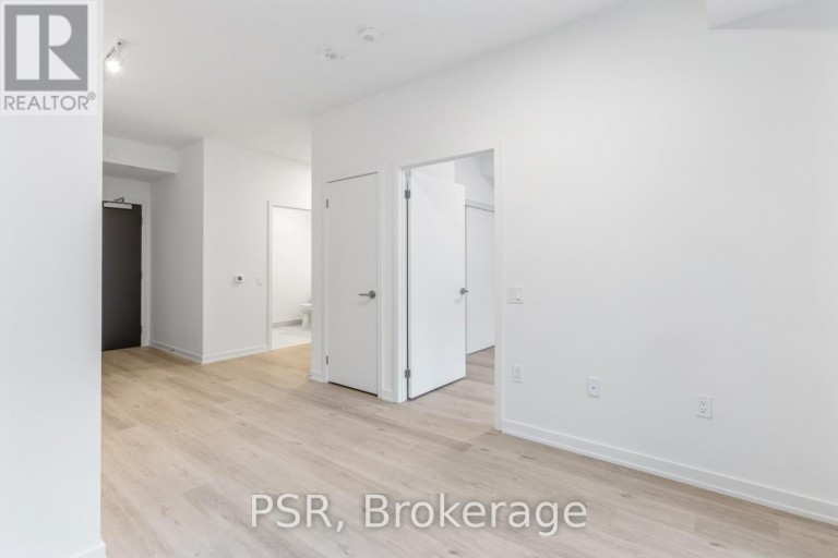 528 - 4365 BLOOR STREET W, Toronto (Markland Wood), Ontario, M9C1R3