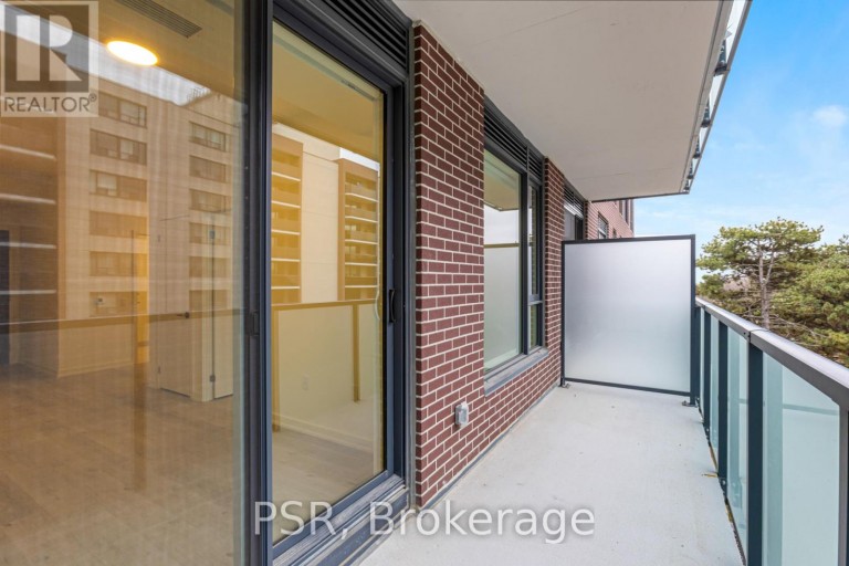 528 - 4365 BLOOR STREET W, Toronto (Markland Wood), Ontario, M9C1R3