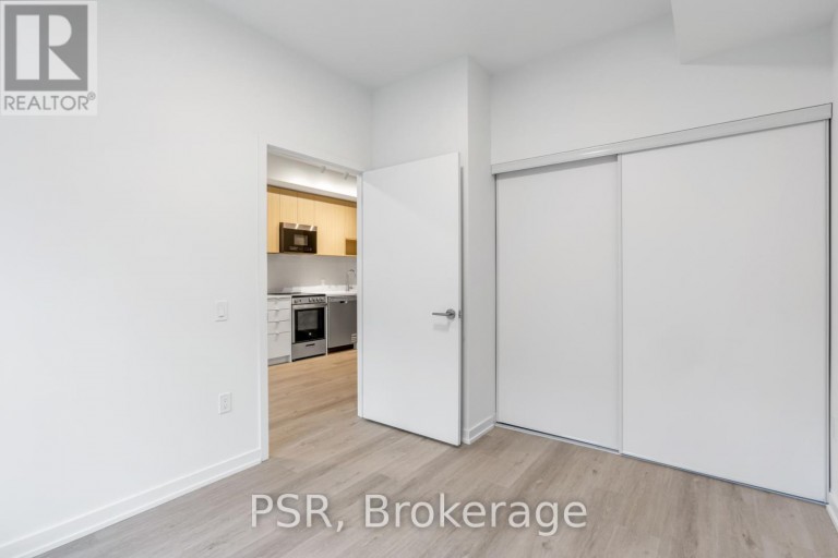 528 - 4365 BLOOR STREET W, Toronto (Markland Wood), Ontario, M9C1R3