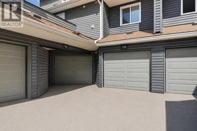 134, 48 Glamis Green SW Calgary Alberta photo 1