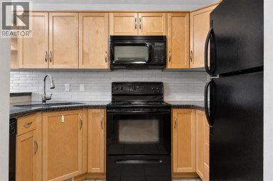 134, 48 Glamis Green SW Calgary Alberta photo 14
