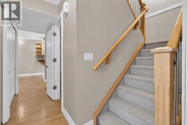 134, 48 Glamis Green SW Calgary Alberta photo 4