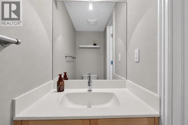134, 48 Glamis Green SW Calgary Alberta photo 7