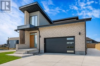 3533 SILVERLEAF CHASE London South (South V) Ontario photo 1