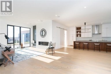 3533 SILVERLEAF CHASE London South (South V) Ontario photo 10