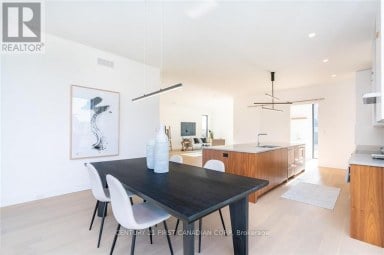 3533 SILVERLEAF CHASE London South (South V) Ontario photo 15