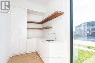 3533 SILVERLEAF CHASE London South (South V) Ontario photo 19