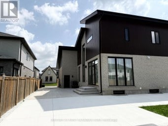 3533 SILVERLEAF CHASE London South (South V) Ontario photo 37