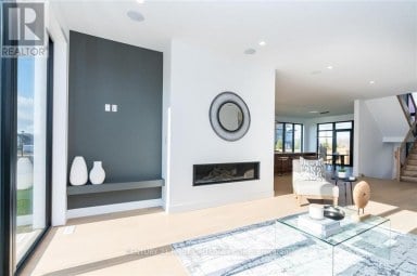 3533 SILVERLEAF CHASE London South (South V) Ontario photo 8