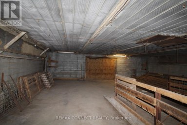 HALF THE BARN ONLY - 10748 MCEWEN DRIVE Middlesex Centre Ontario photo 9