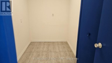 205 - 174 HARWOOD AVENUE Ajax (South West) Ontario photo 2