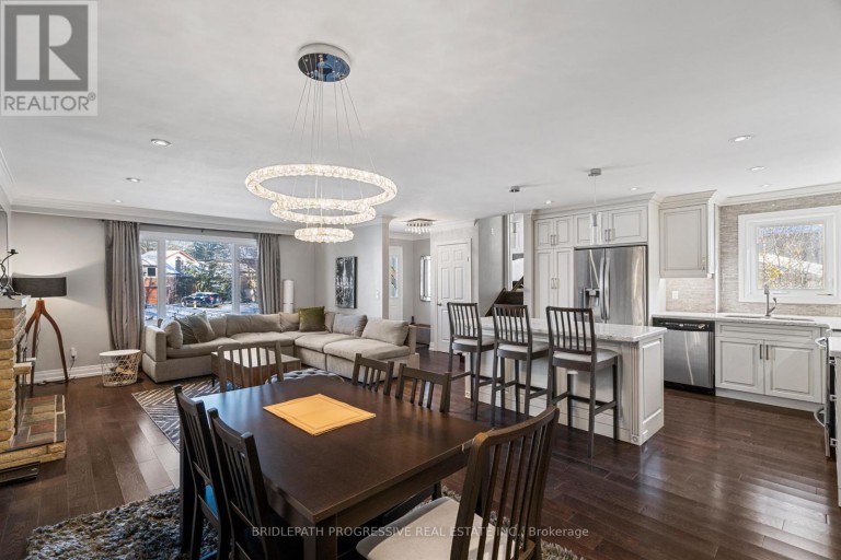 289 BURNETT AVENUE, Toronto (Lansing-Westgate), Ontario, M2N1W2