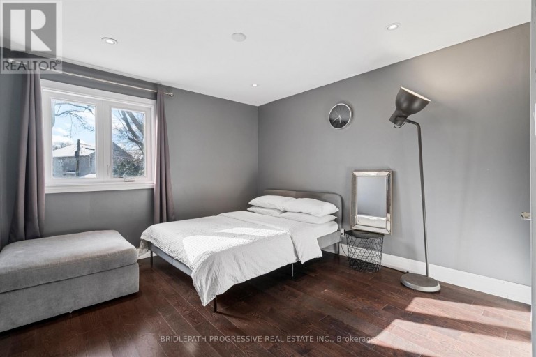 289 BURNETT AVENUE, Toronto (Lansing-Westgate), Ontario, M2N1W2