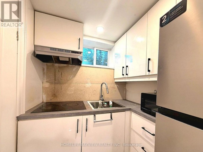 BASEMENT - 110 WOODPARK PLACE, Newmarket (Huron Heights-Leslie Valley), Ontario, L3Y3P6
