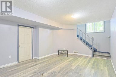 165 THURMAN CIRCLE London East (East D) Ontario photo 14