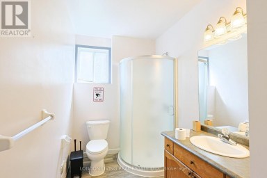 165 THURMAN CIRCLE London East (East D) Ontario photo 15