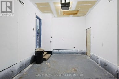 165 THURMAN CIRCLE London East (East D) Ontario photo 17