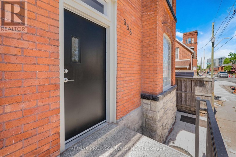 #2 - 388 WILSON STREET, Hamilton (Landsdale), Ontario, L8L1S9