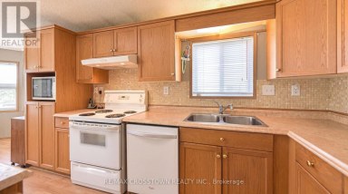 4101 WESLEY STREET Severn Ontario photo 10