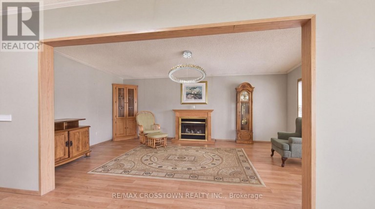 4101 WESLEY STREET, Severn, Ontario, L3V0V4