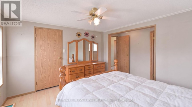 4101 WESLEY STREET, Severn, Ontario, L3V0V4