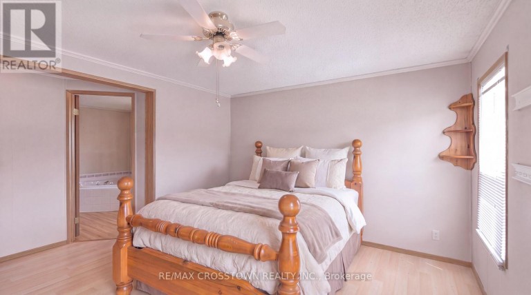 4101 WESLEY STREET, Severn, Ontario, L3V0V4