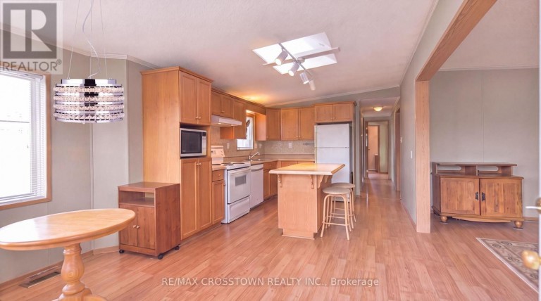4101 WESLEY STREET, Severn, Ontario, L3V0V4