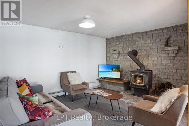 101 NORTH SHORE ROAD Northern Bruce Peninsula Ontario photo 13