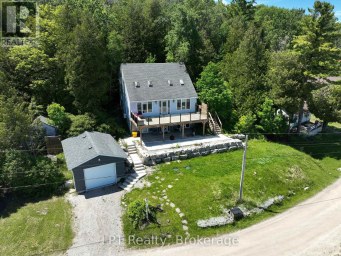 101 NORTH SHORE ROAD Northern Bruce Peninsula Ontario photo 6